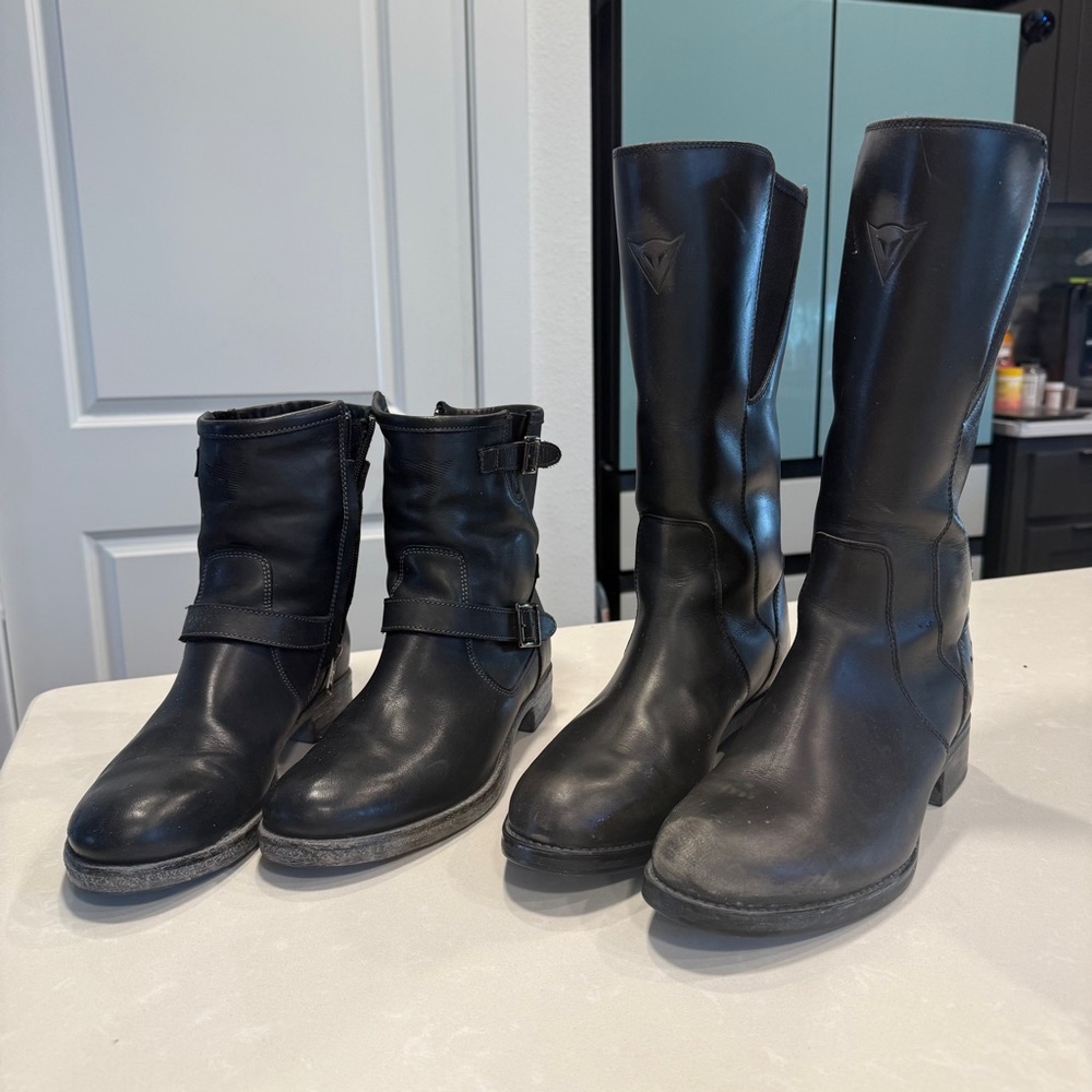 Dianese women’s motorcycle boot, gently worn, black leather